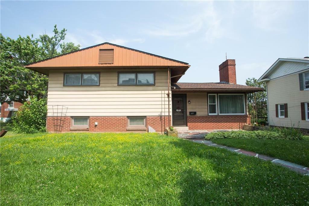 Property Photo:  1217 Sioux Street  PA 18015 