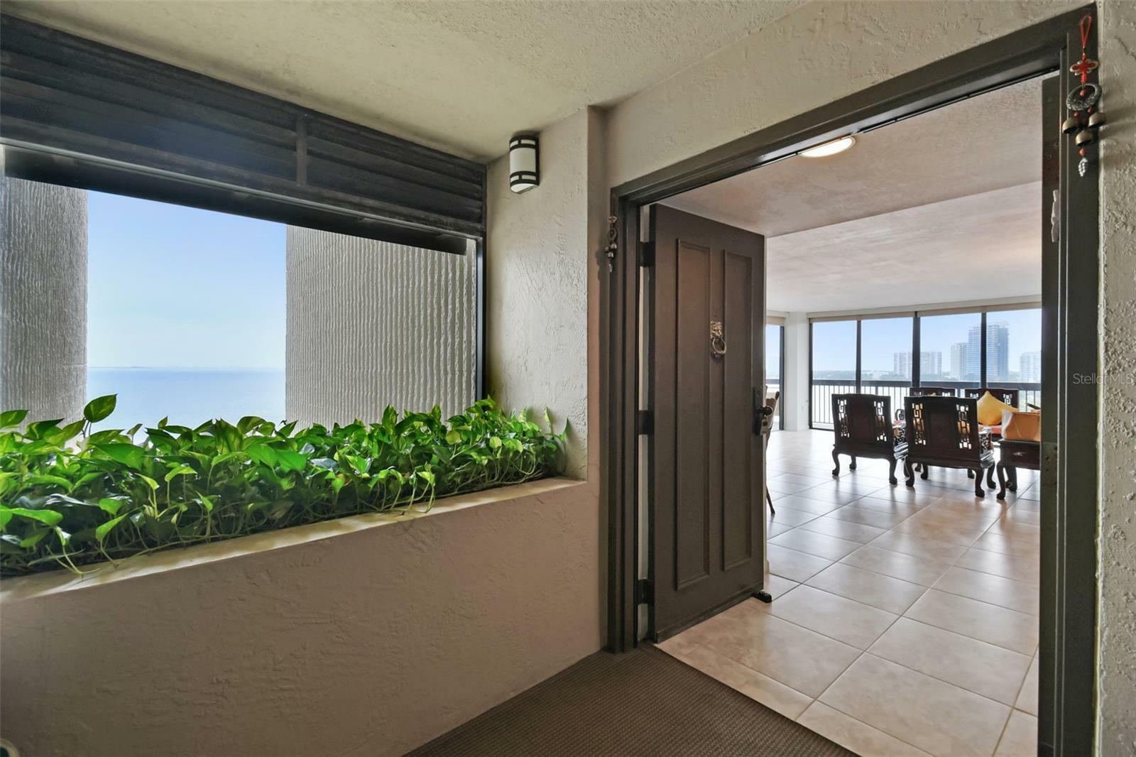 Property Photo:  2413 Bayshore Boulevard 906  FL 33629 