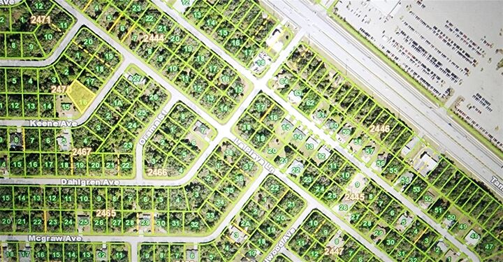 Property Photo: 15086 Keene Avenue FL 33953