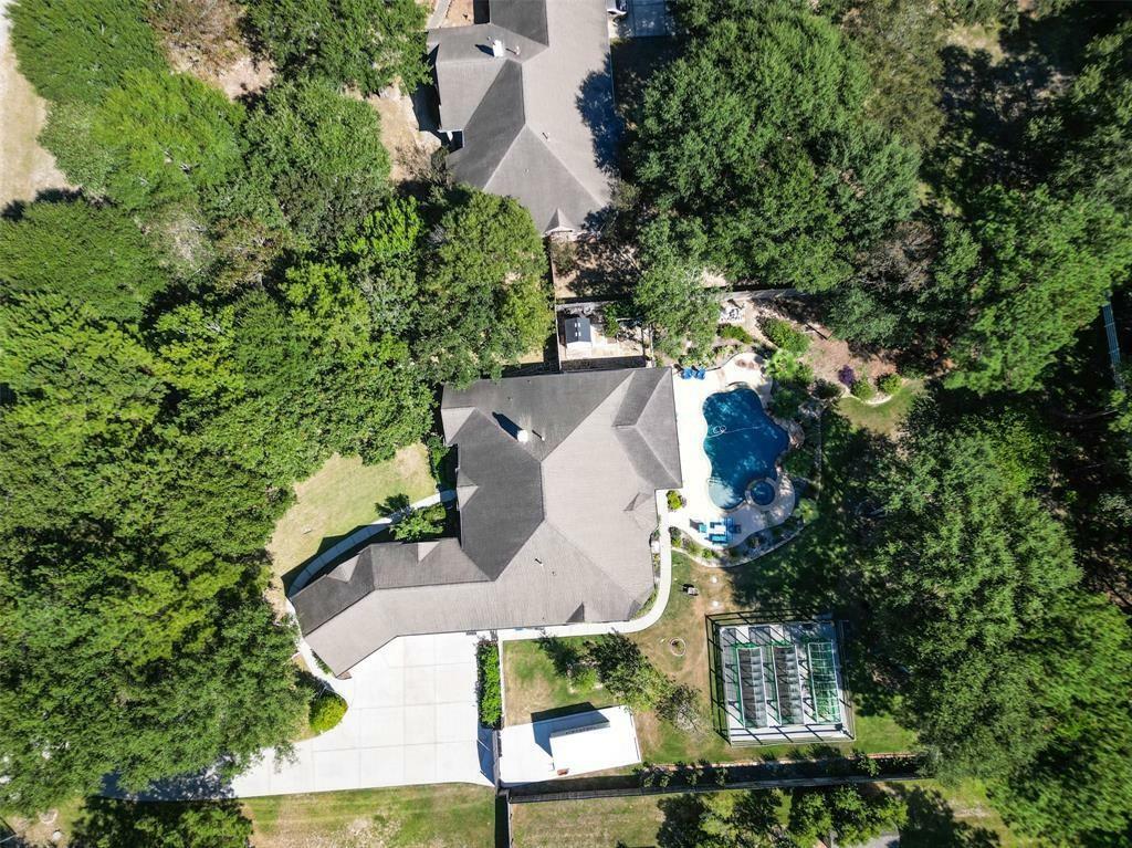 Property Photo: 15517 Queen Elizabeth Court TX 77316