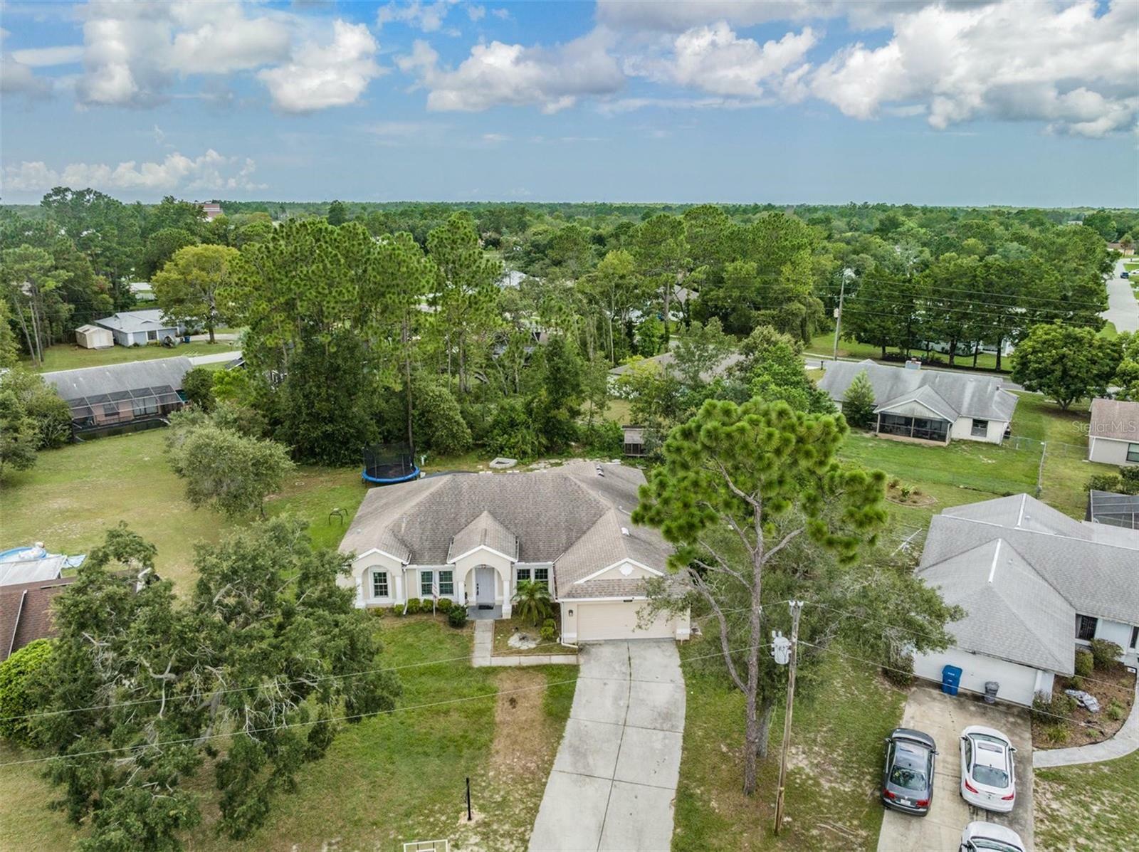 Property Photo:  3343 Bluffview Drive  FL 34609 