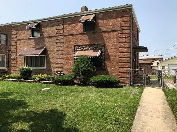 1642 N 21st Avenue  Melrose Park IL 60160 photo