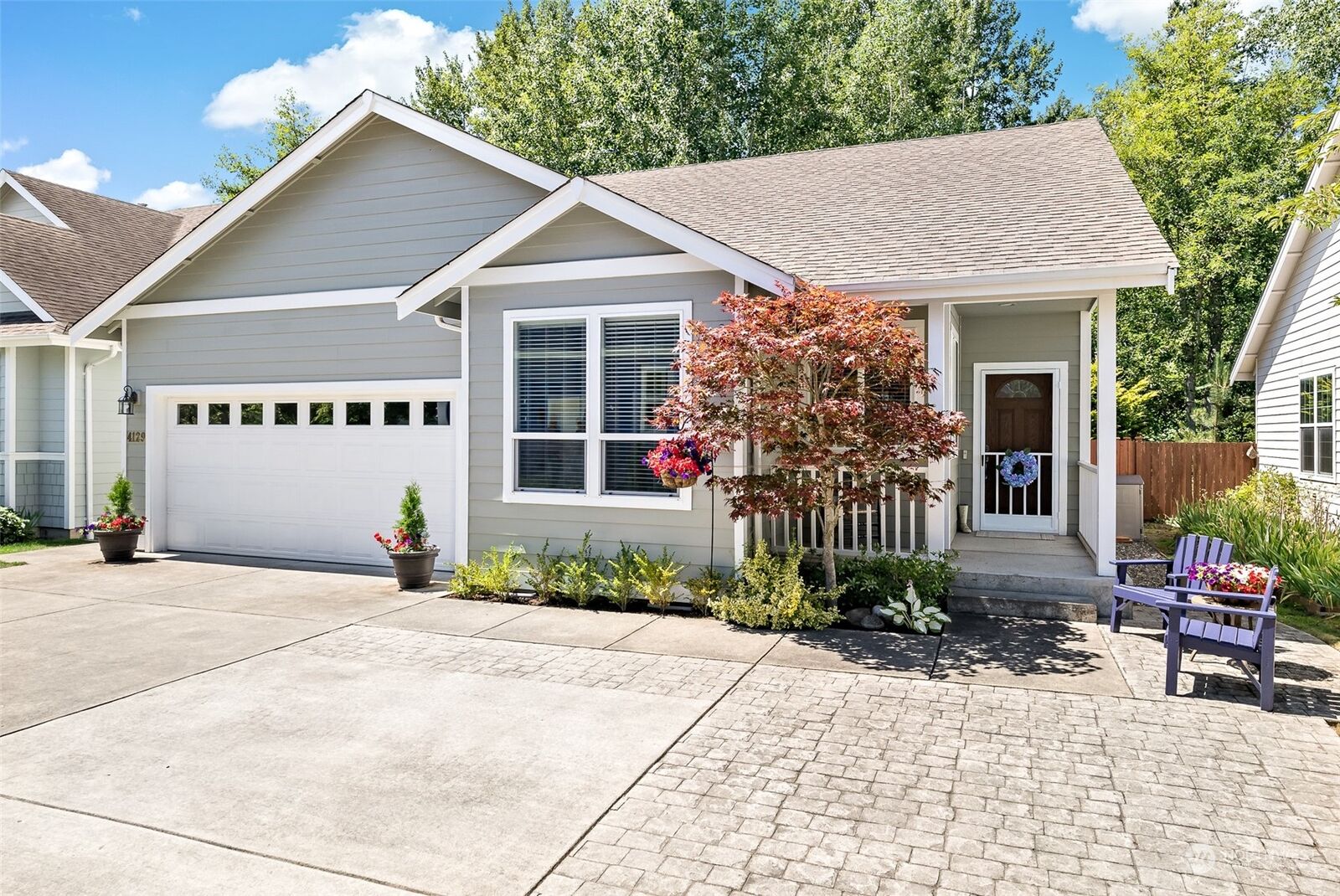 Property Photo:  4129 Palisade Way  WA 98226 