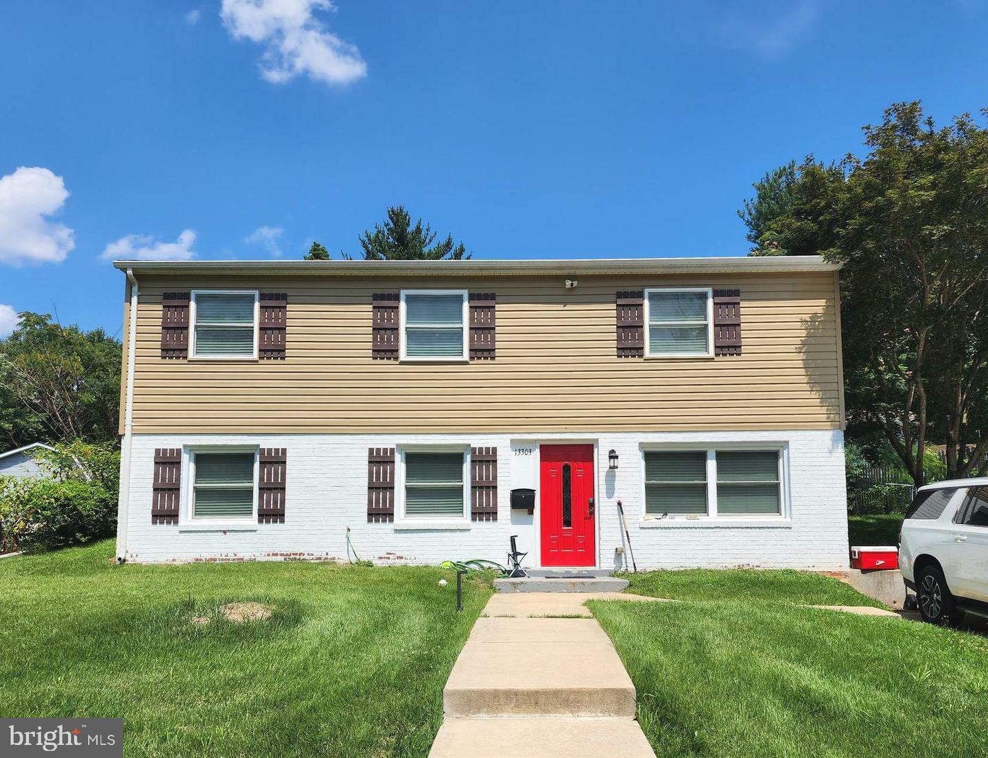 Property Photo:  13303 Kerrydale Road  VA 22193 