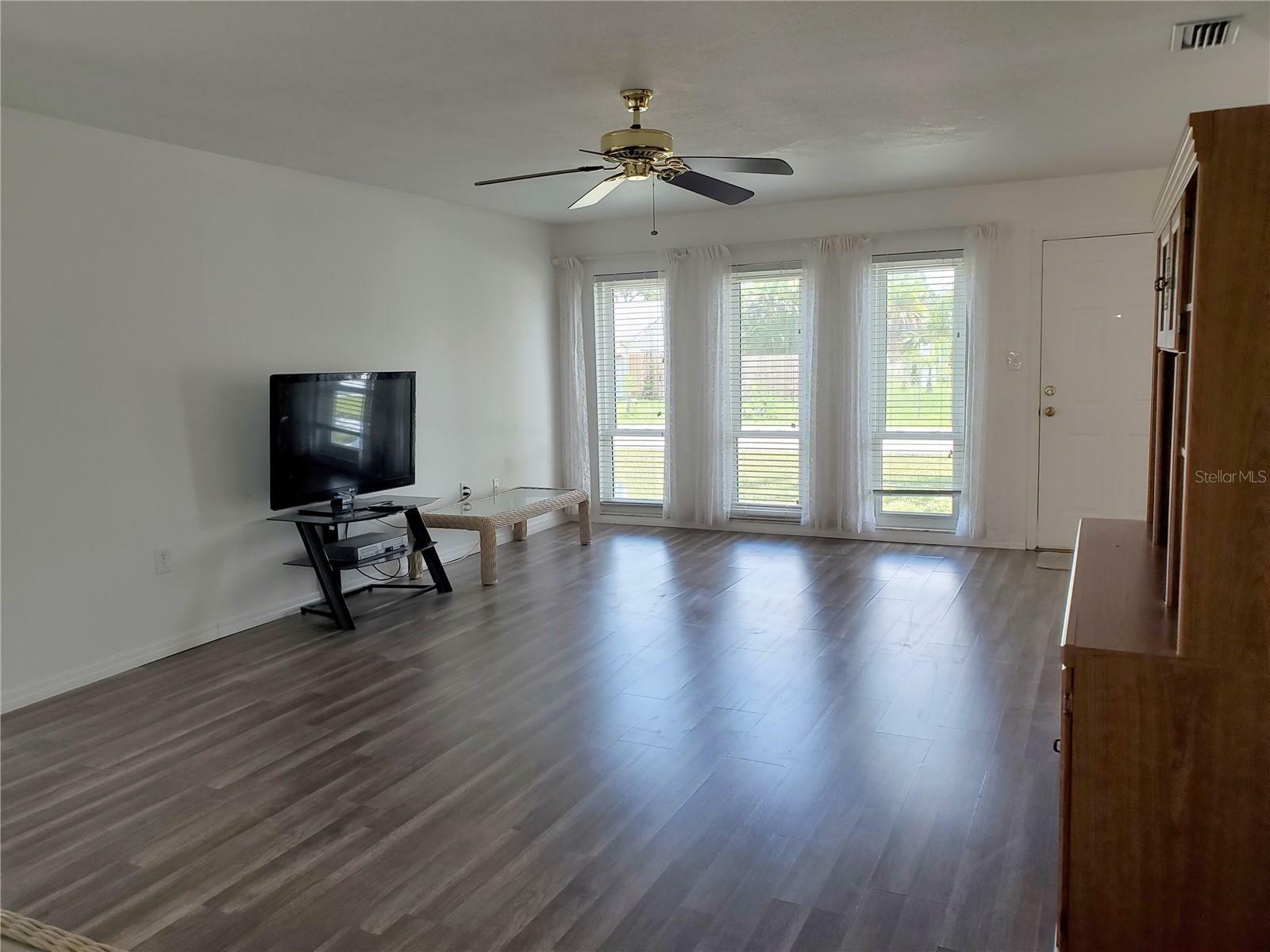 Property Photo:  4477 Shady Ln  FL 33980 