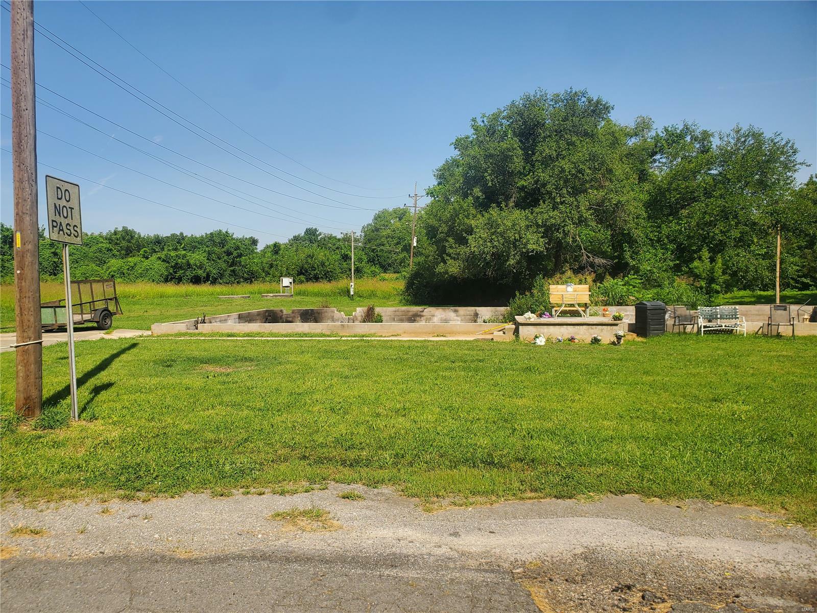 Property Photo:  1511 Upper Cahokia Road  IL 62206 