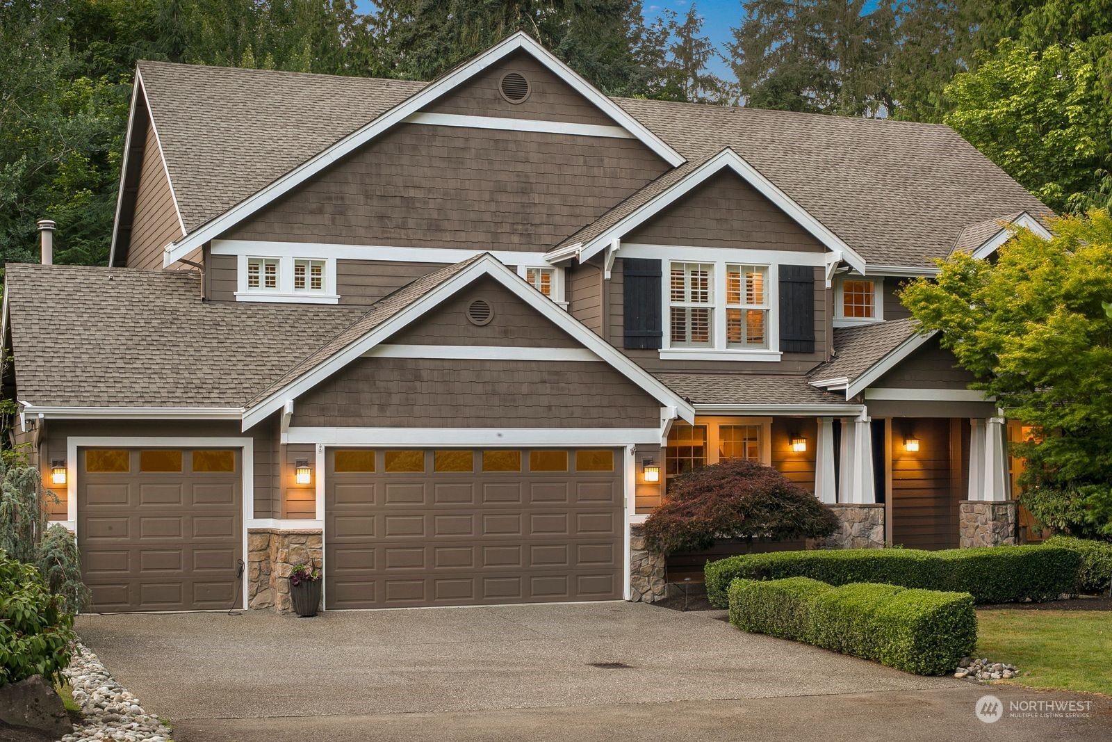 House for sale in Bothell 16454 108th Avenue NE, Bothell, WA 98011