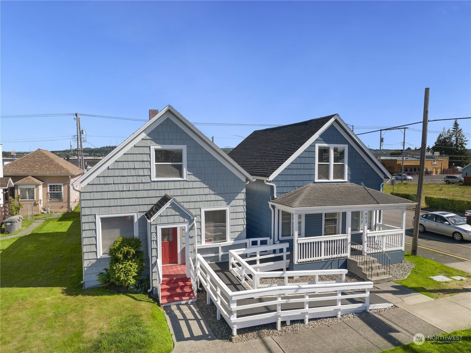 Property Photo:  621 & 623  W Market Street  WA 98520 