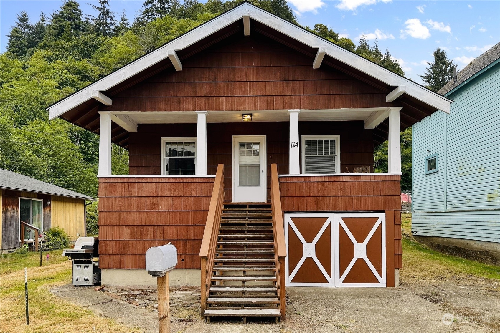 Property Photo:  114 Cottage Way  WA 98520 