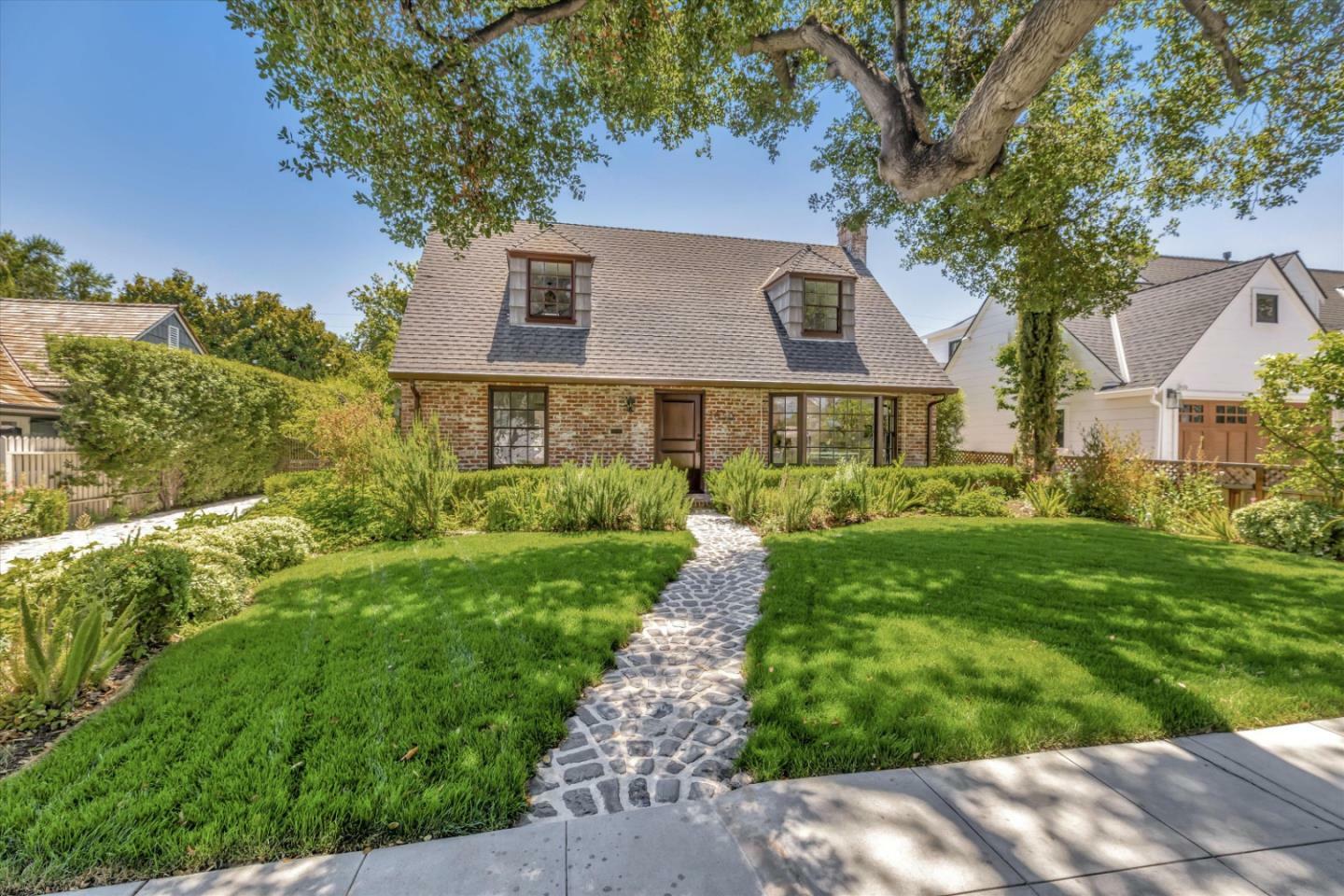 Property Photo: 1850 University Way CA 95126