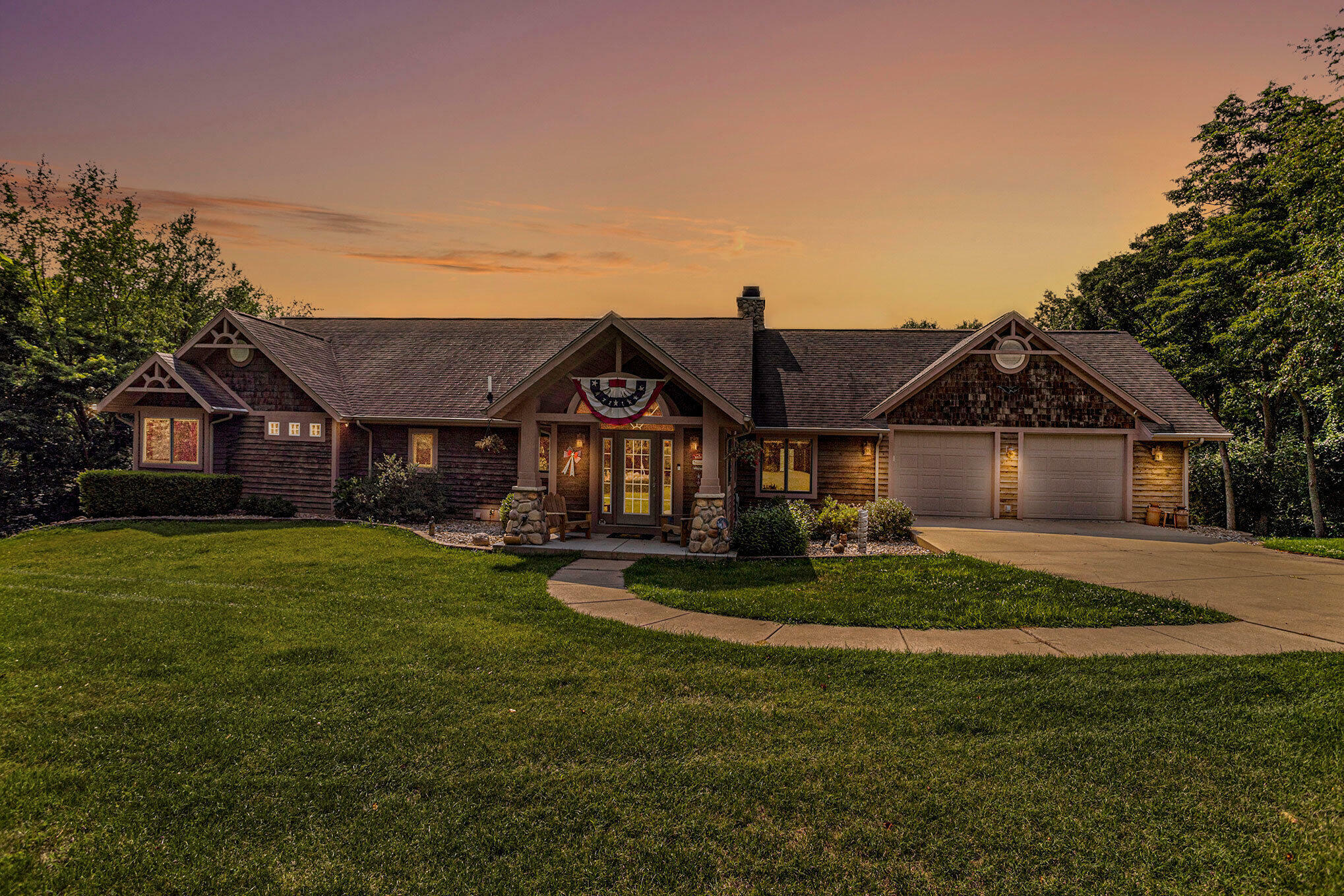 Property Photo: 3064 Jacobs Trail MI 49120