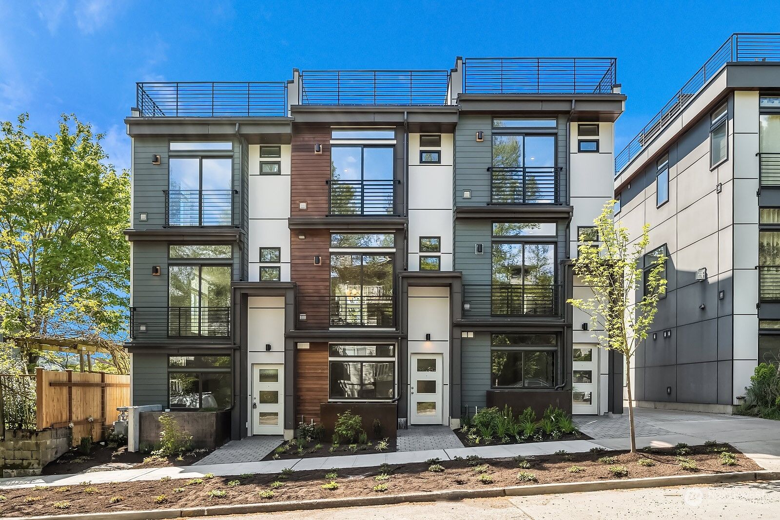 Property Photo:  3623 A Linden Avenue N  WA 98103