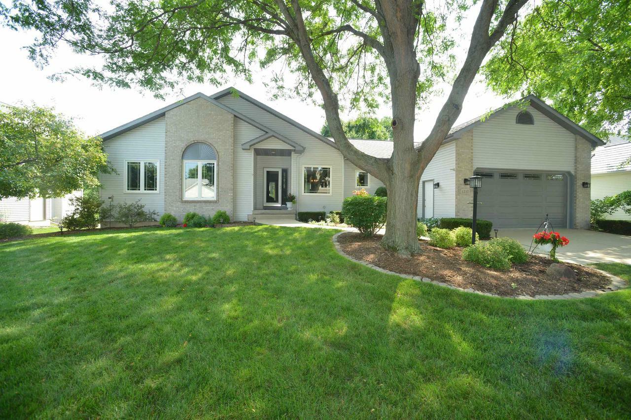 1217 Dolan Drive  Sun Prairie WI 53562 photo