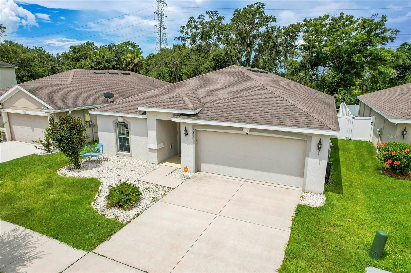 Property Photo:  12218 Ledbury Commons Drive  FL 33534 