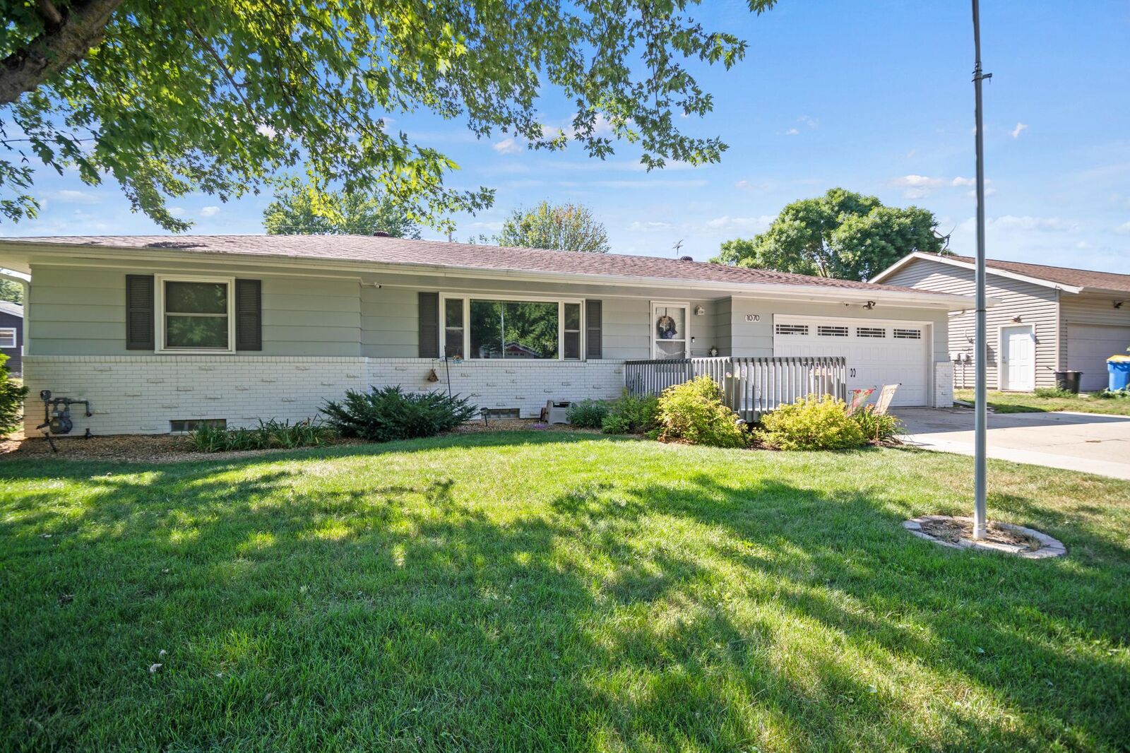 Property Photo: 1070 Lincoln Avenue MN 55060