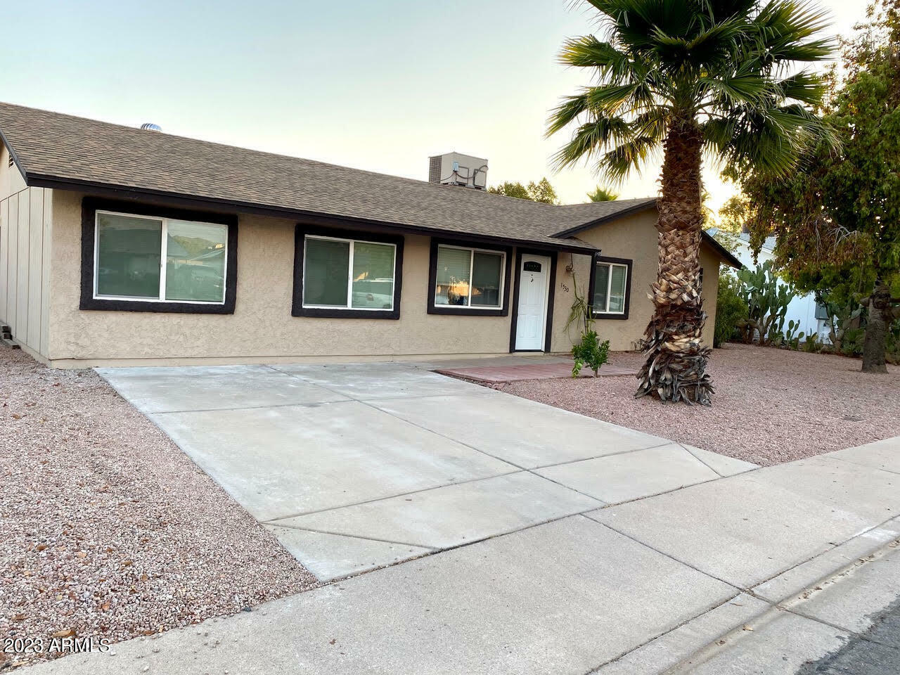 Property Photo:  1530 N Rowen --  AZ 85207 