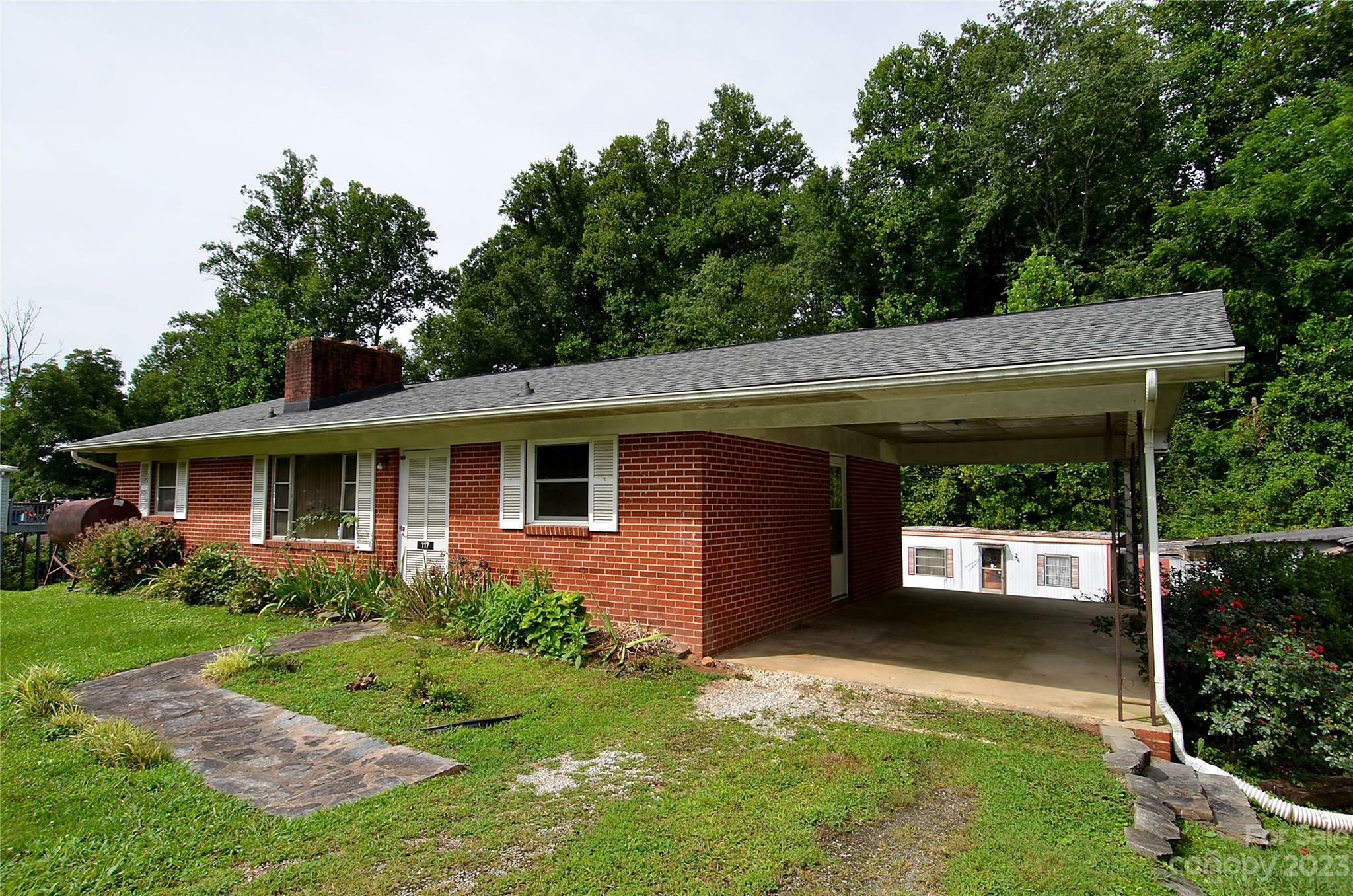 Property Photo:  117 &Amp 129 Johnson Hollow Road W  NC 28752 