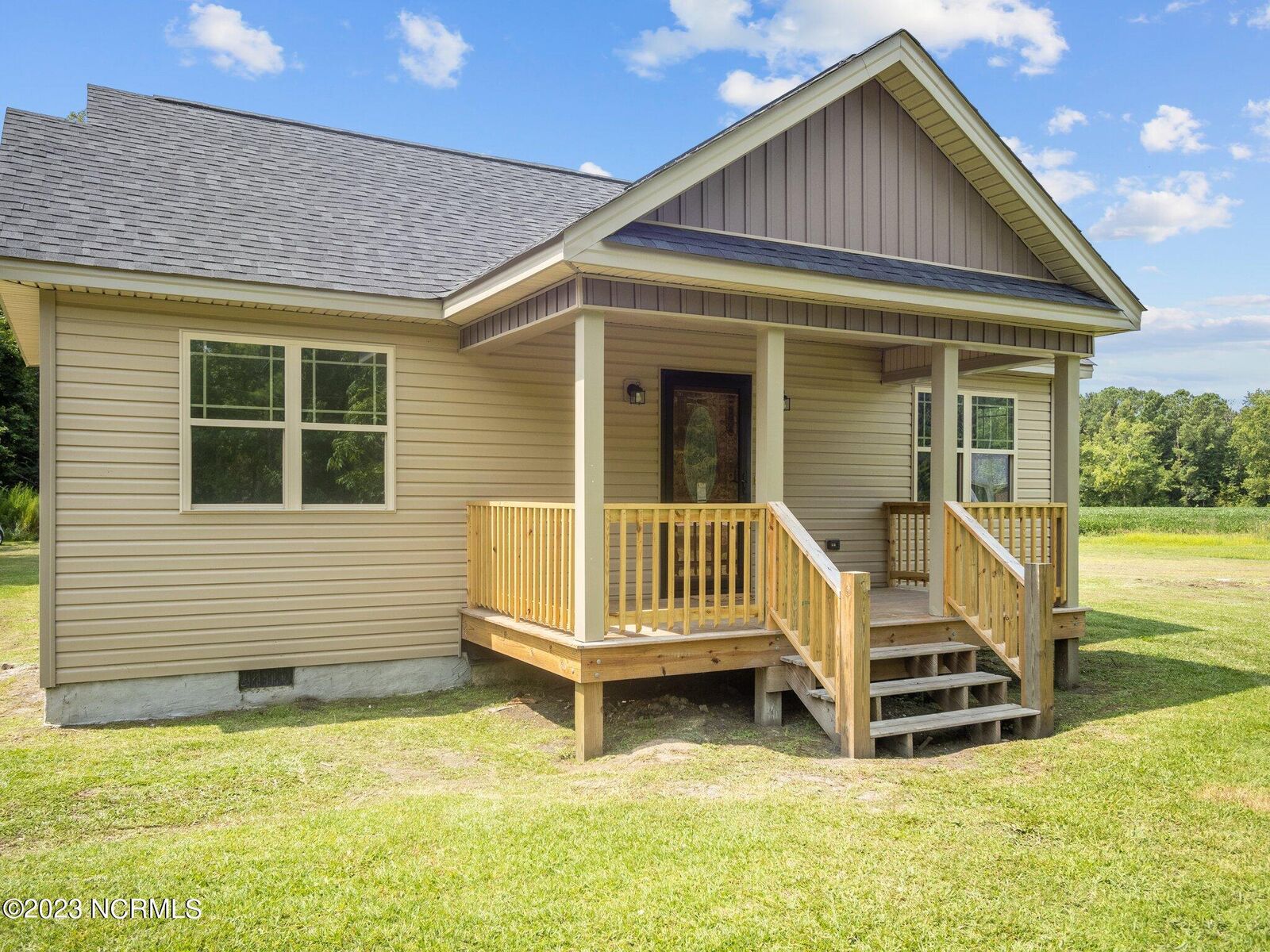 Property Photo:  174 Mattocks Road  NC 28555 