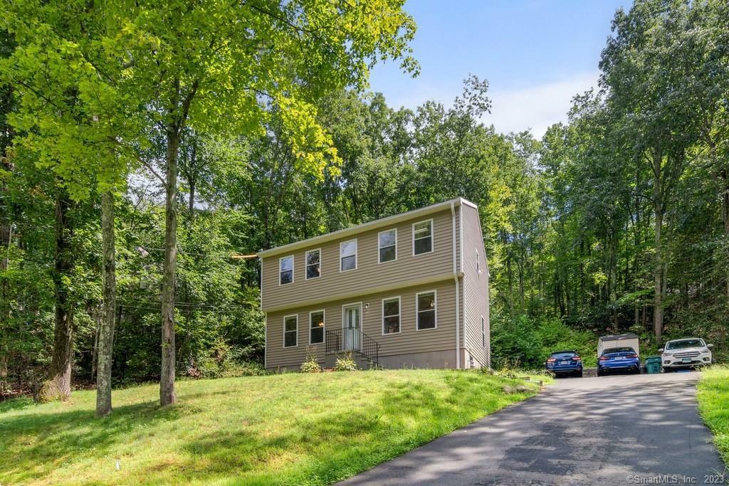 Property Photo:  258 West Woods Road  CT 06518 