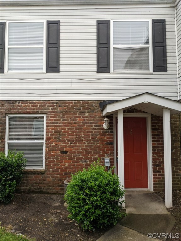 Property Photo: 3530 E Richmond Road U2 VA 23223