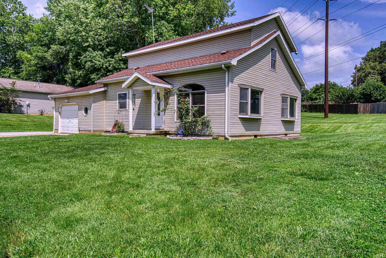 Property Photo: 6622 Heritage Drive IN 47630