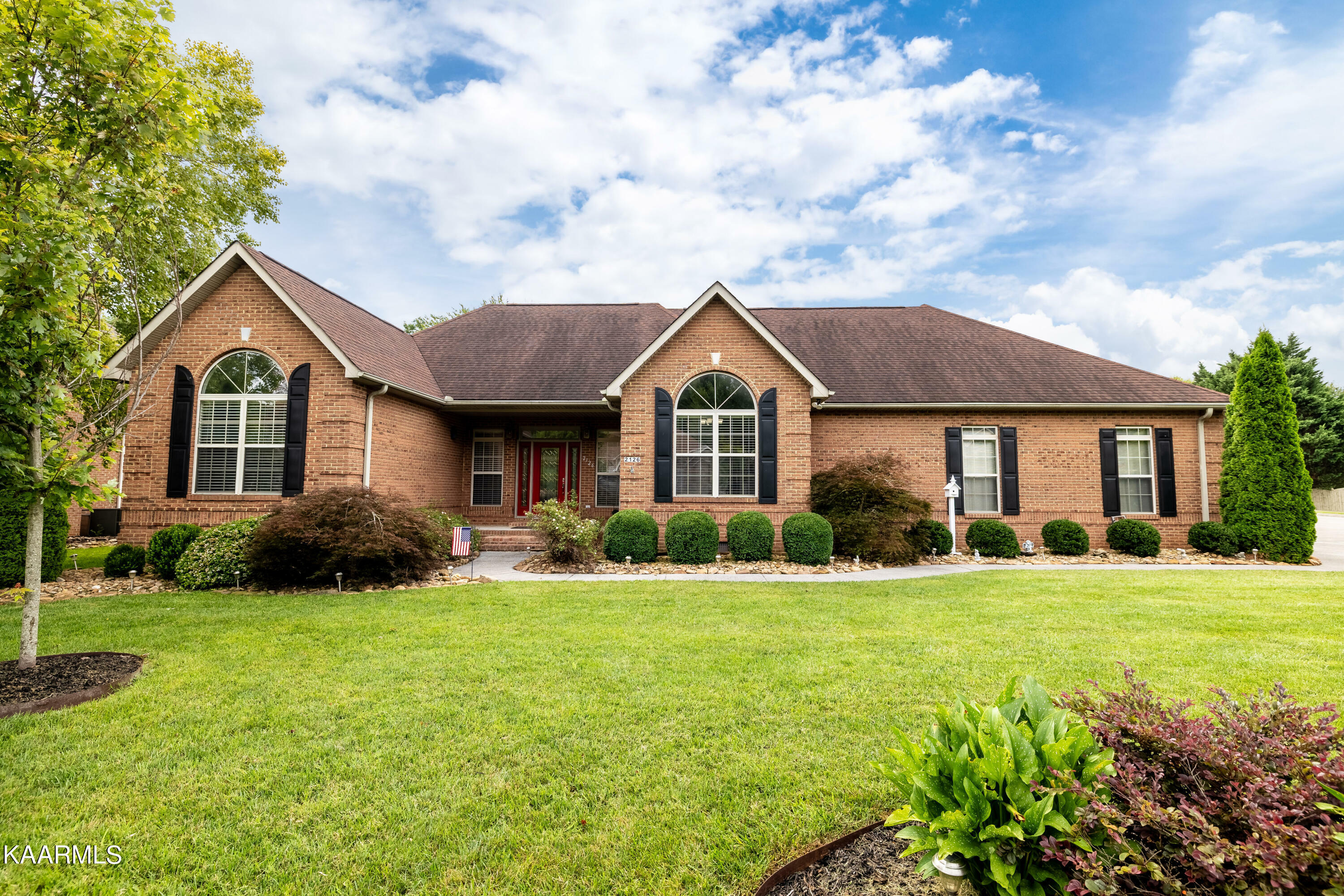 Property Photo:  2126 Cross Creek Drive  TN 37803 