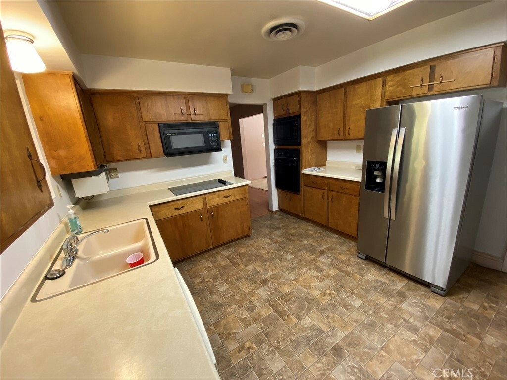 Property Photo:  74072 Samarkand Drive  CA 92277 