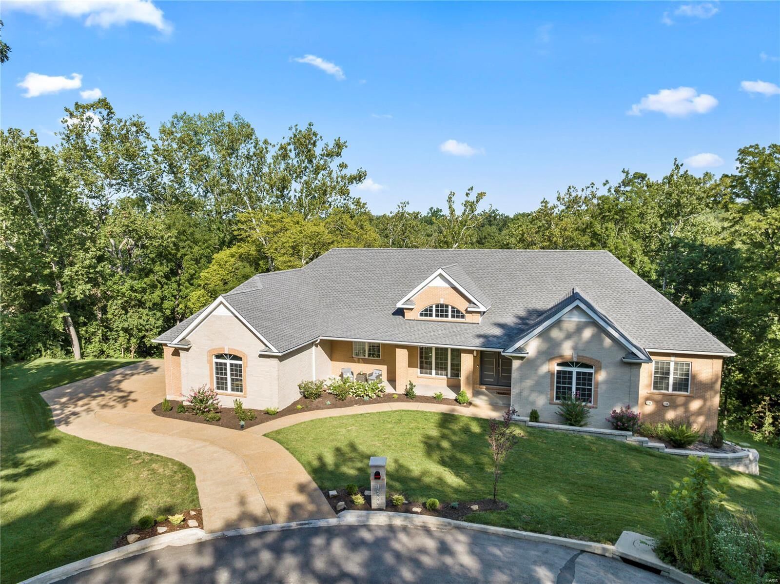 Property Photo:  12999 Pingry Place  MO 63131 