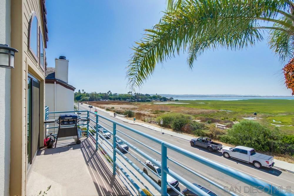 Property Photo:  2050 Pacific Beach Drive 301  CA 92109 