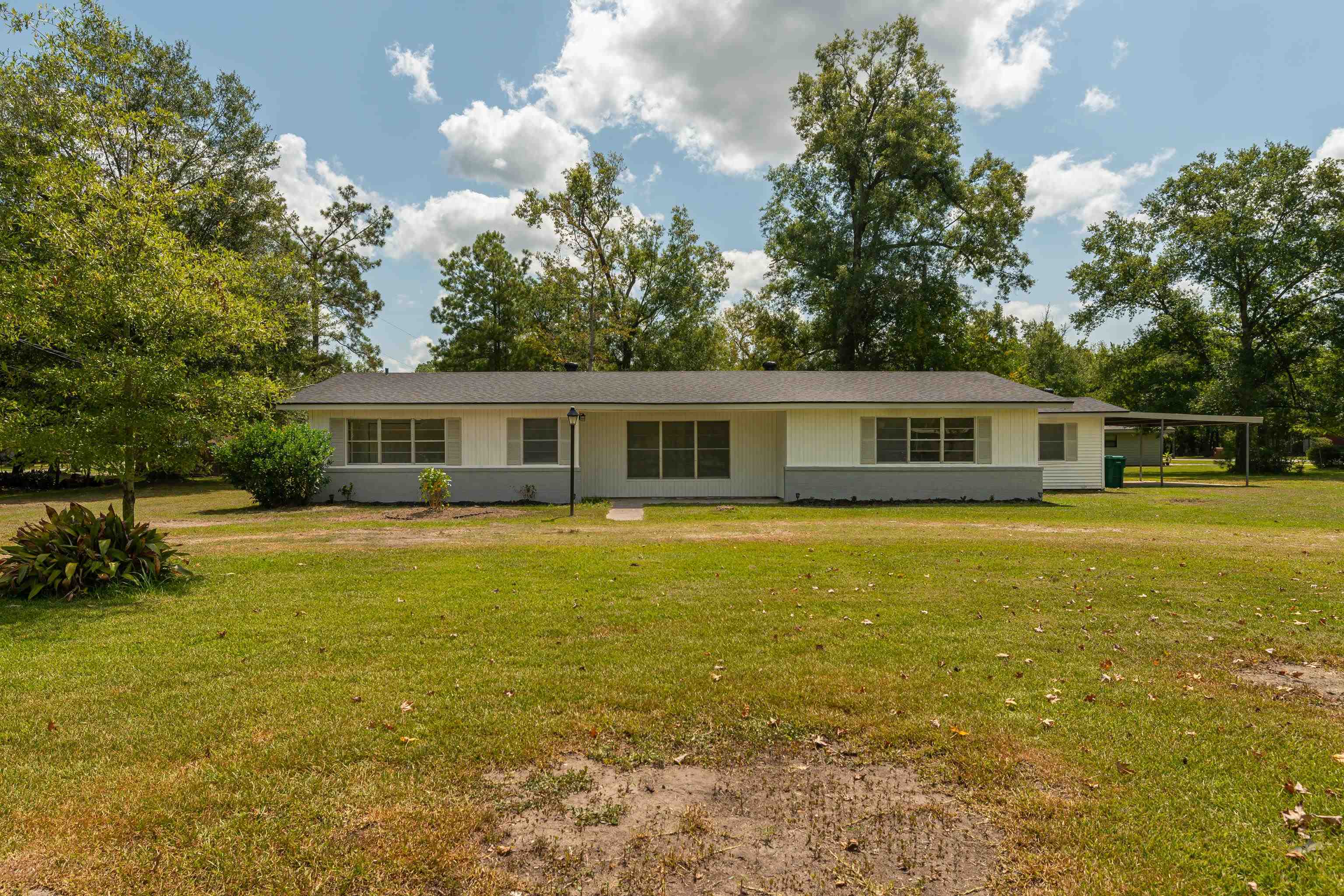 Property Photo:  2412 Oak Lane  TX 77632 