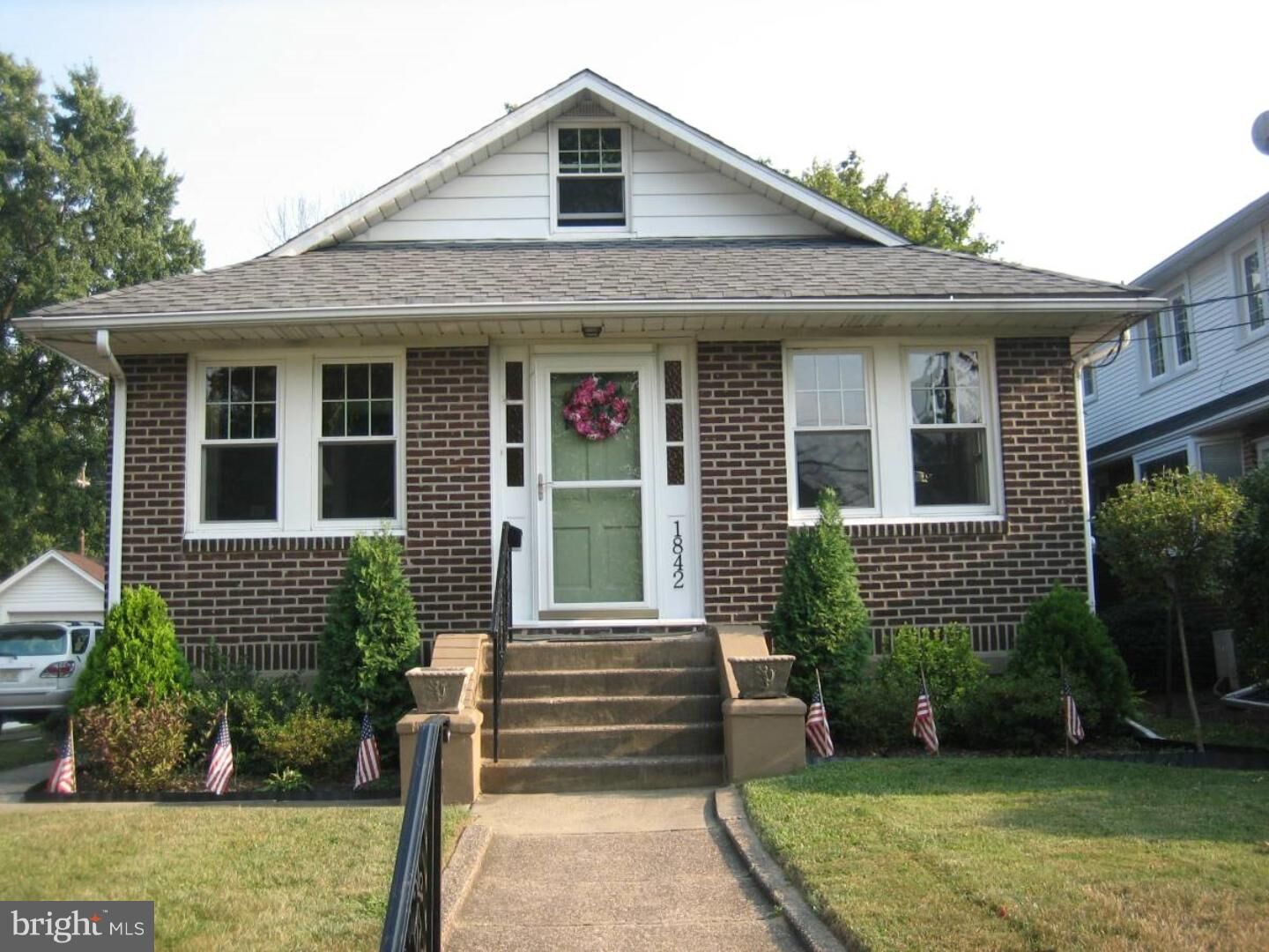 Property Photo:  1842 W High Street  NJ 08035 