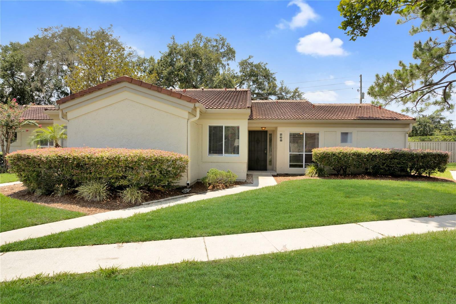 Property Photo: 268 W Sabal Palm Place 268 FL 32779