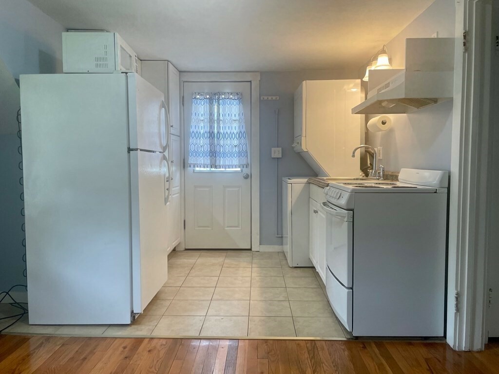 Property Photo:  528 Kings Highway 528  MA 01089 