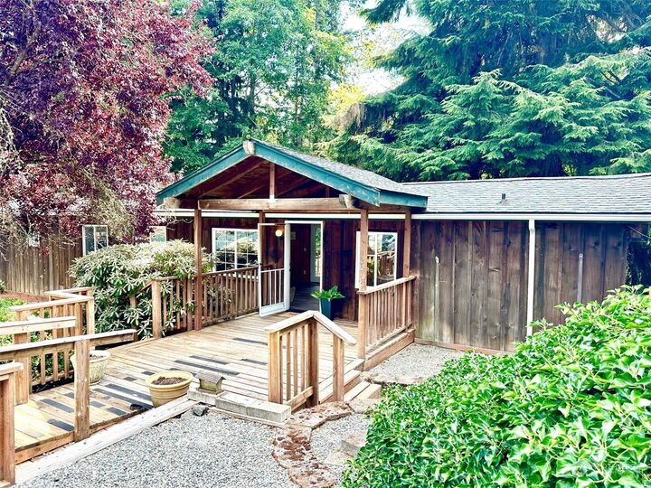 2 bed Kingston home for sale 26709 Border Way NE, Kingston, WA 98346