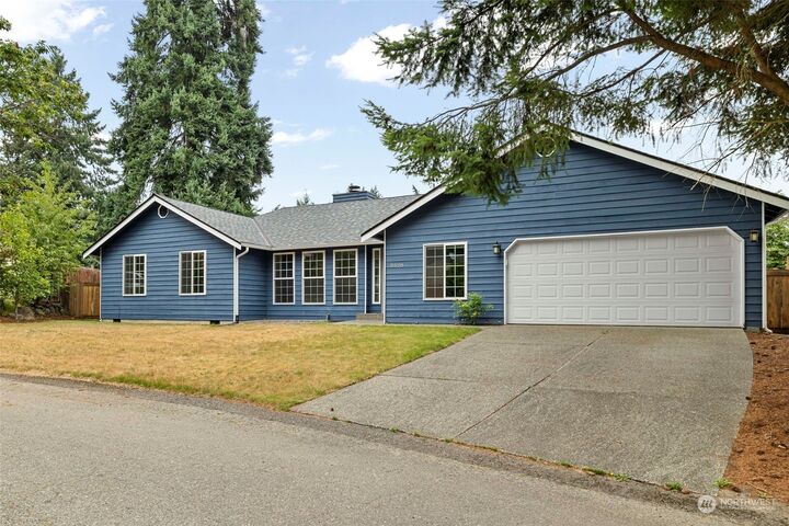 House for sale in Bremerton 8528 Bender Cir NE, Bremerton, WA 98311