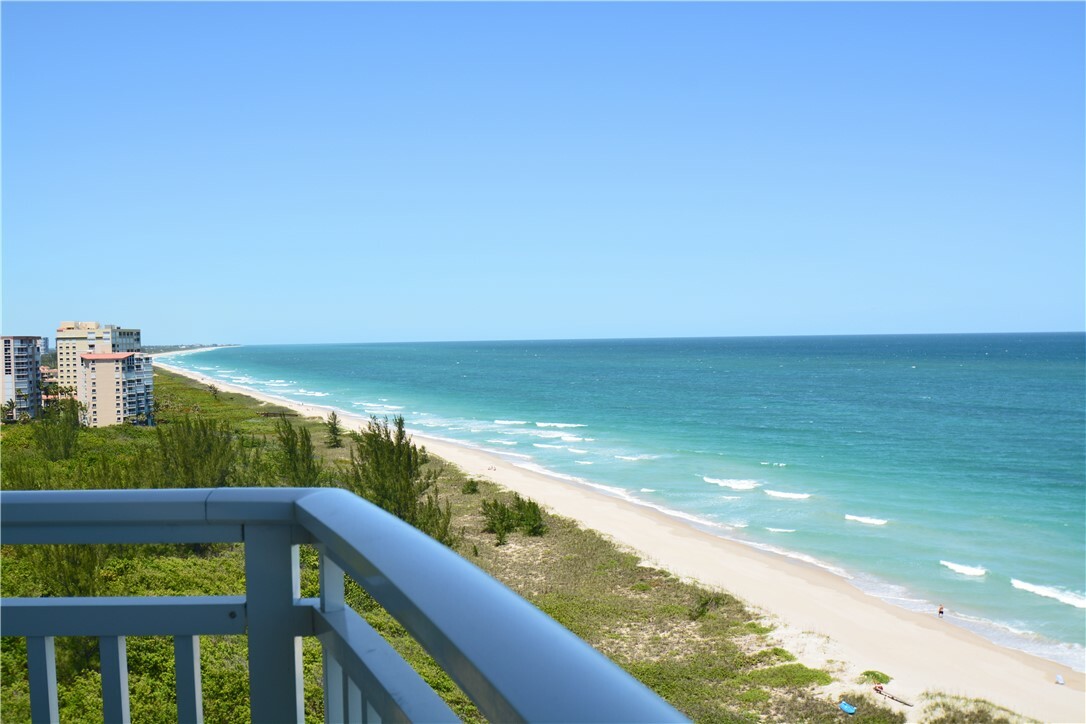 Property Photo: 3702 N Highway A1a 1201 FL 34949