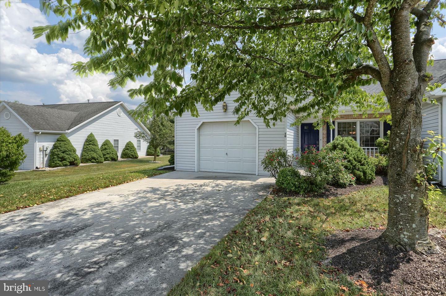 Property Photo: 50 Imperial Court PA 17013