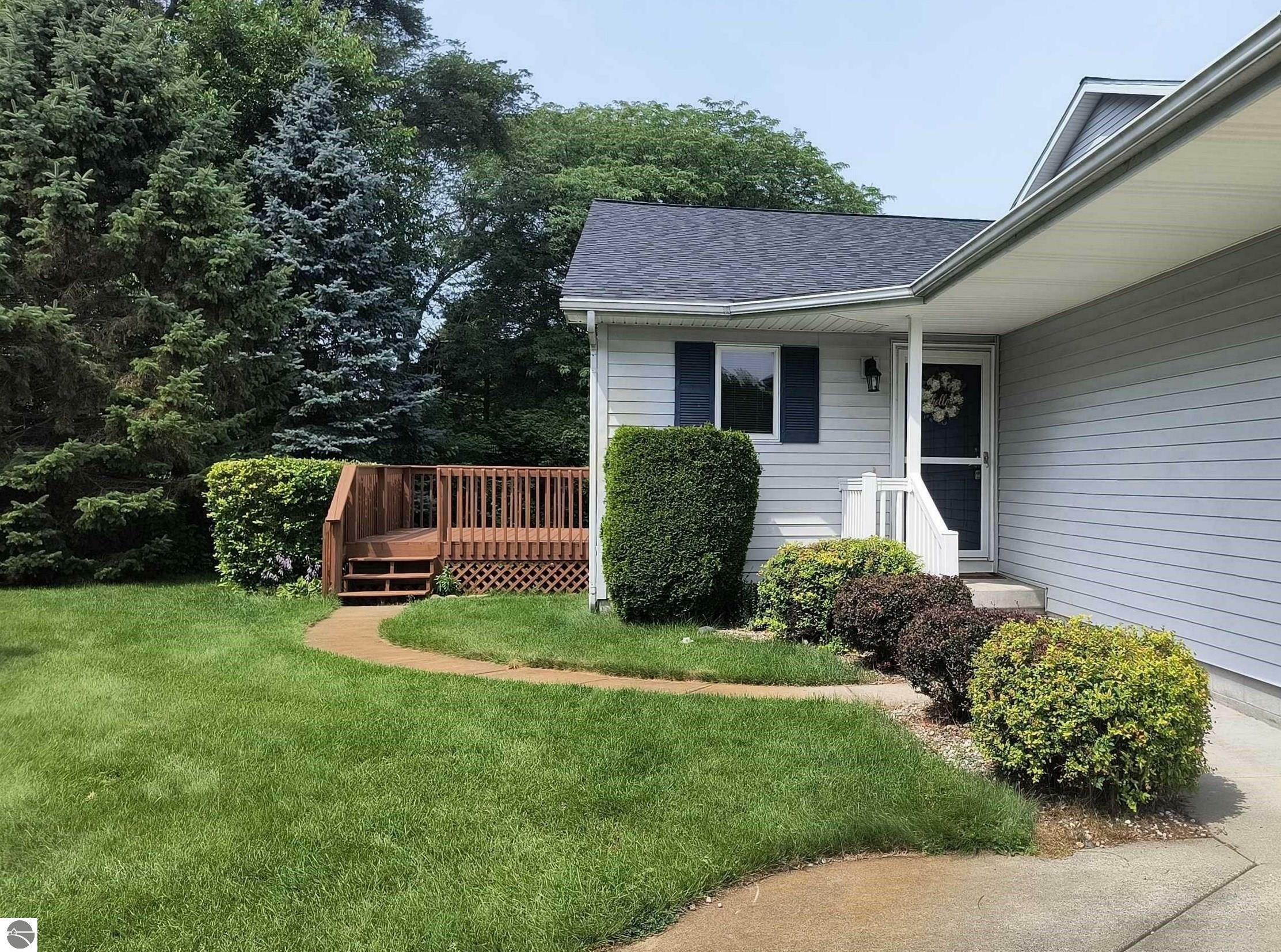 Property Photo:  2430 Rosewood Drive  MI 48858 