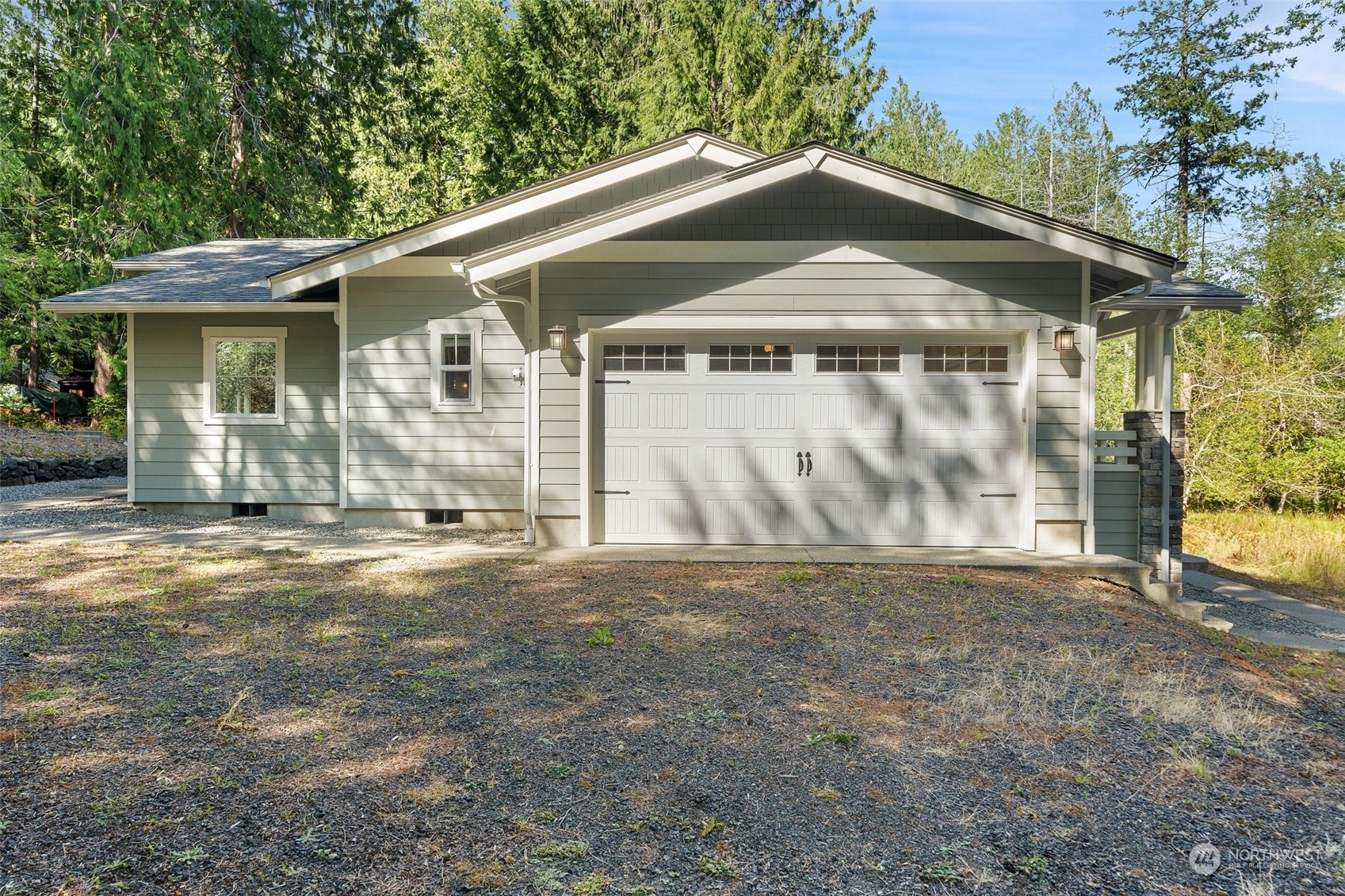 Property Photo:  141 E Barnacle Boulevard  WA 98584 