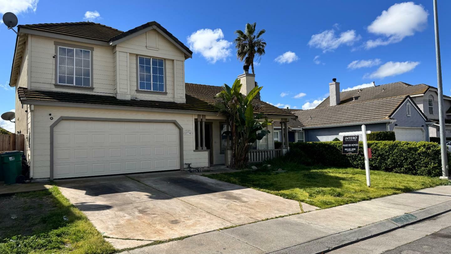 Property Photo:  2734 Nemaha Way  CA 95206 