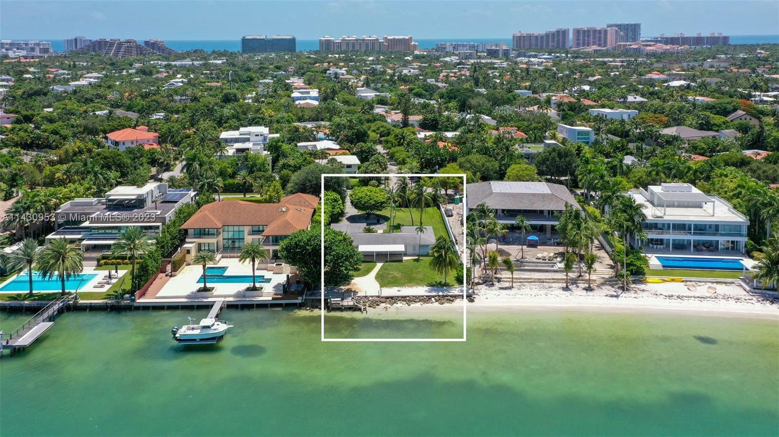 Property Photo: 398 Harbor Dr FL 33149