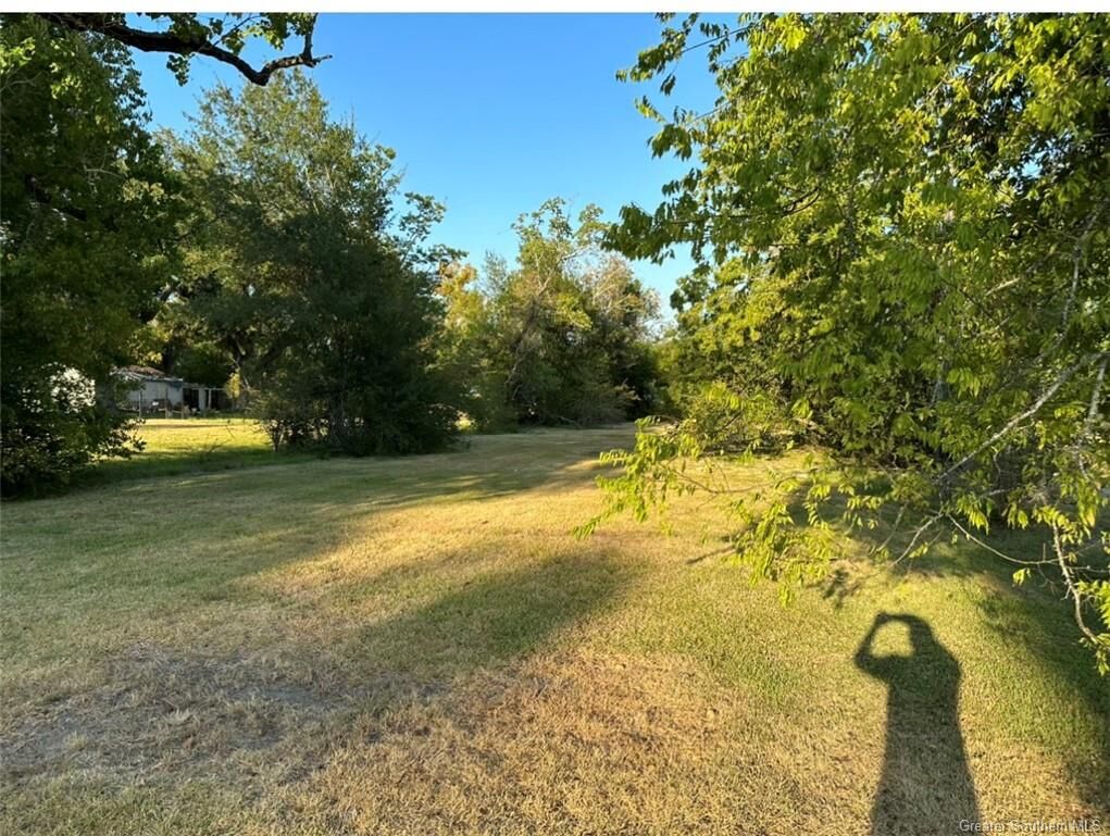 Property Photo:  613 Armstrong Street  LA 70615 