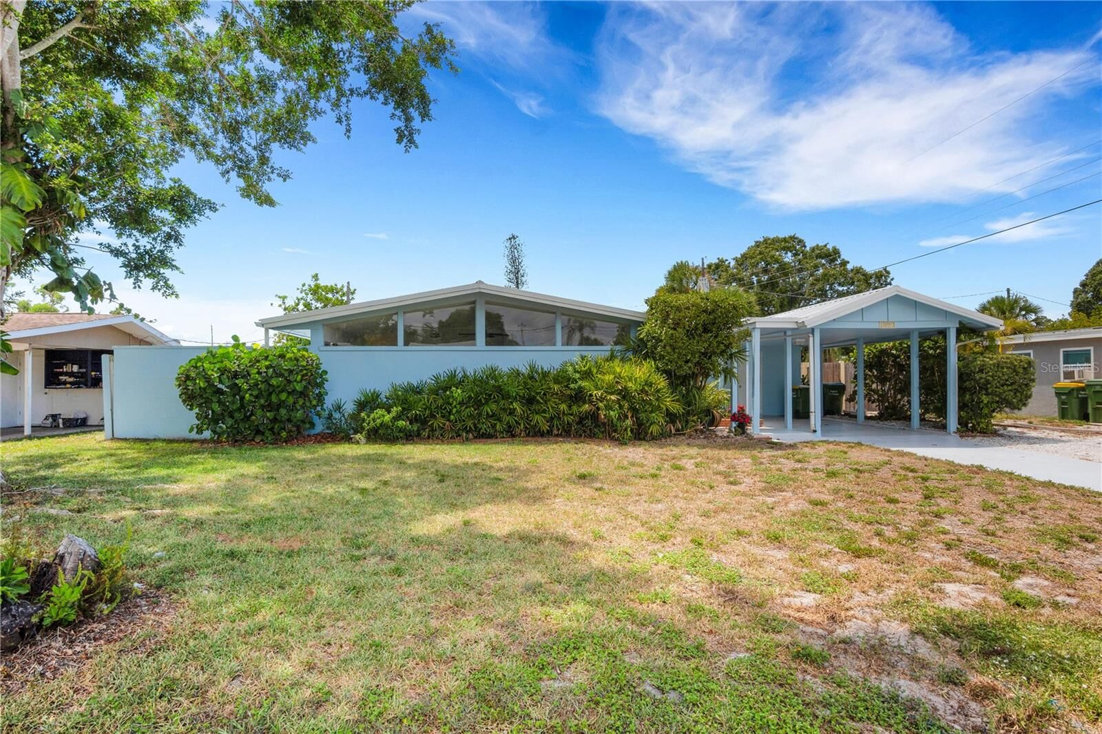 Property Photo: 1097 Tarpon Avenue FL 34237