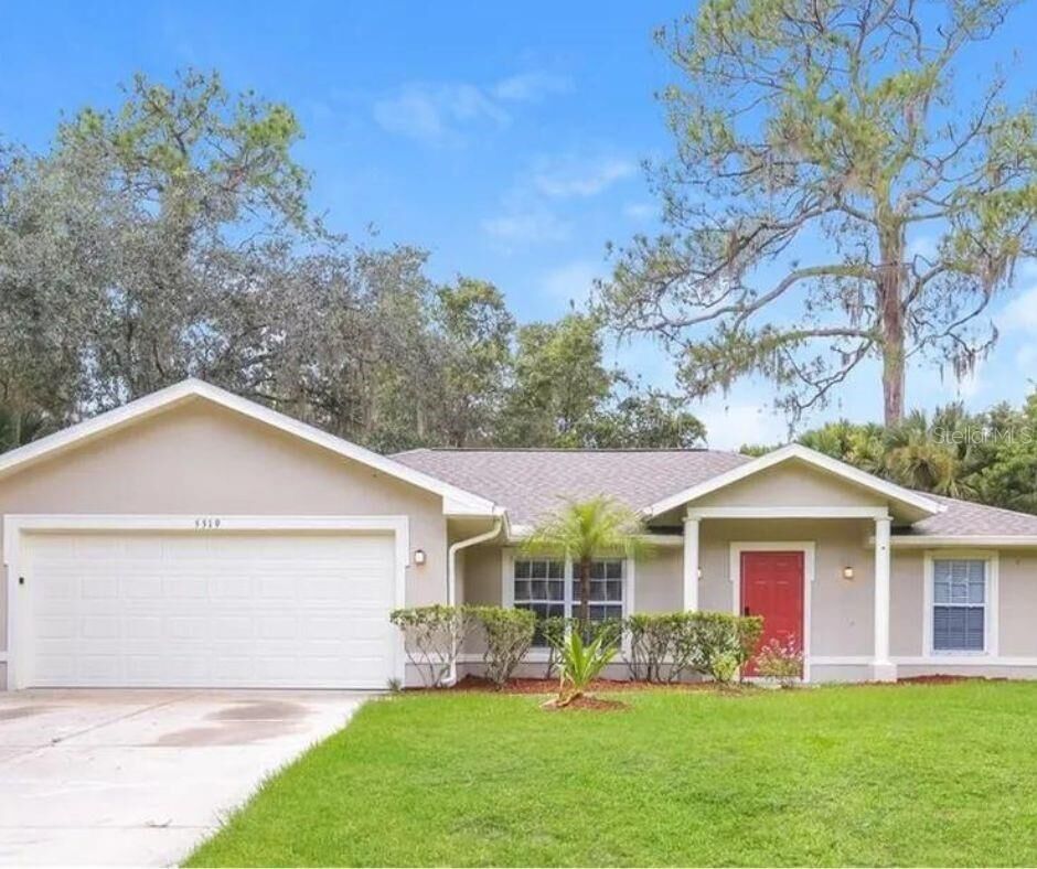Property Photo:  5519 Azalea Lane  FL 34291 