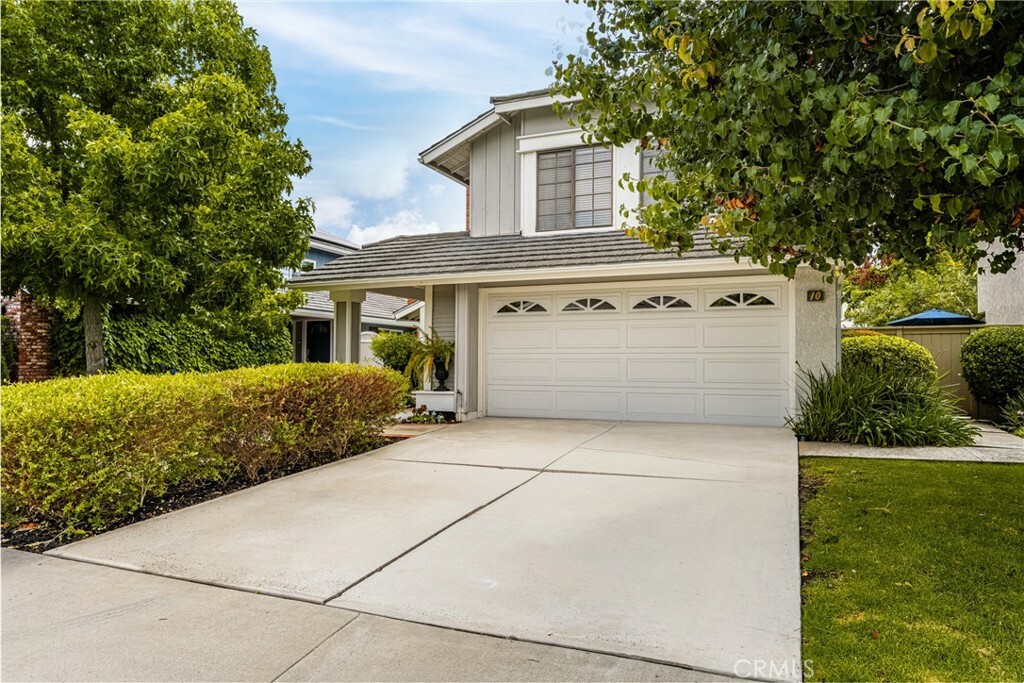 Property Photo:  10 Brookstone  CA 92604 