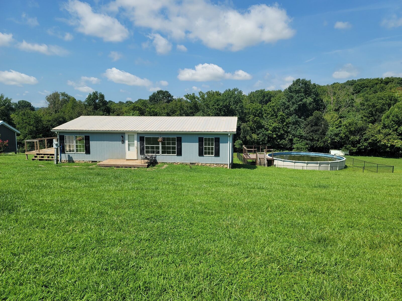 Property Photo: 345 Dalton Hollow Rd TN 37074