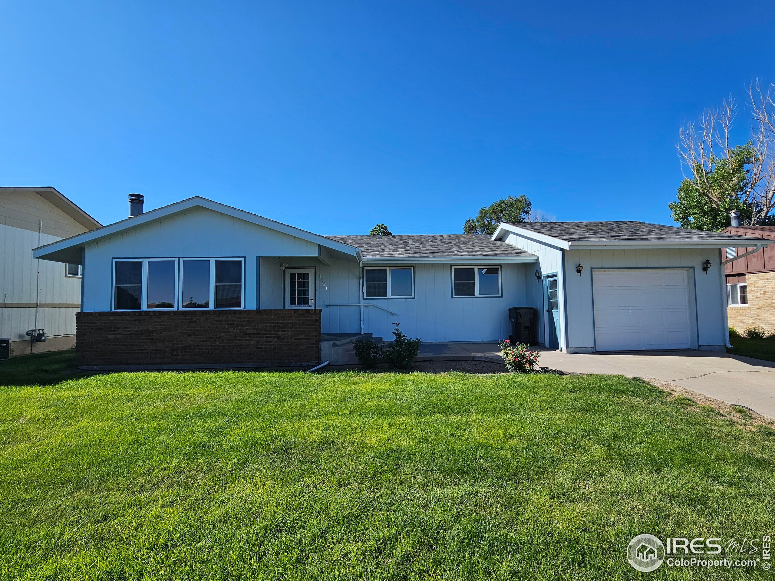 Property Photo:  1021 Park St  CO 80751 