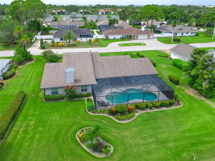 Property Photo:  3620 Avenida Madera  FL 34210 