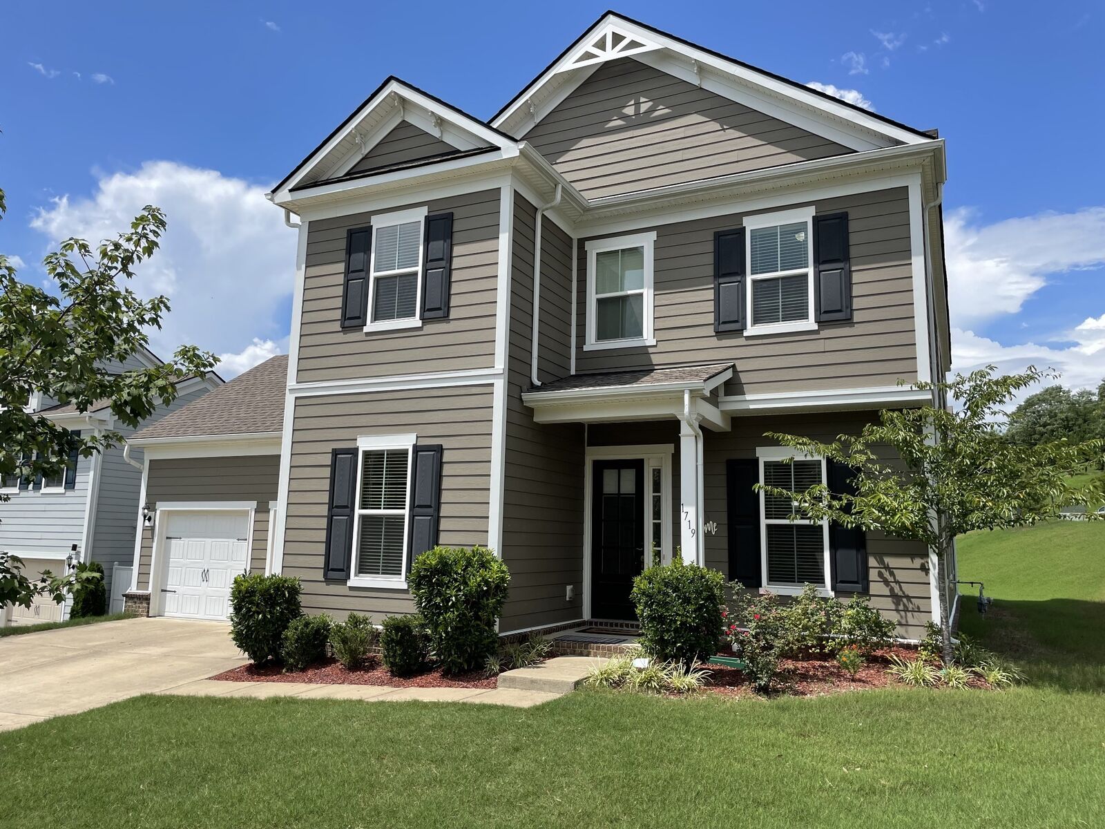 Property Photo: 1719 Biscayne Dr TN 37067