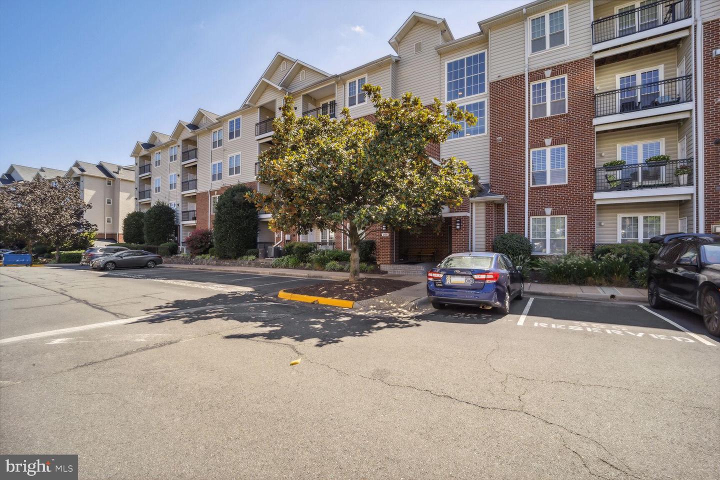 1601 Spring Gate Drive 1208  McLean VA 22102 photo